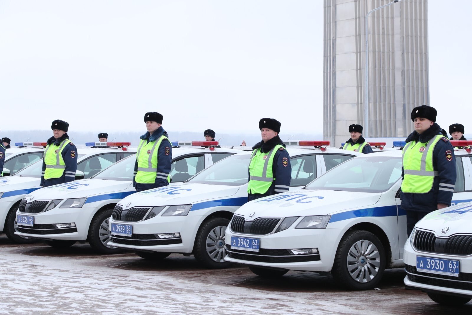 7-ступенчатая DSG, 180 лошадей под капотом»: 45 патрульных автомобилей на  базе SKODA OCTAVIA получили полицейские Самарской области - KP.RU