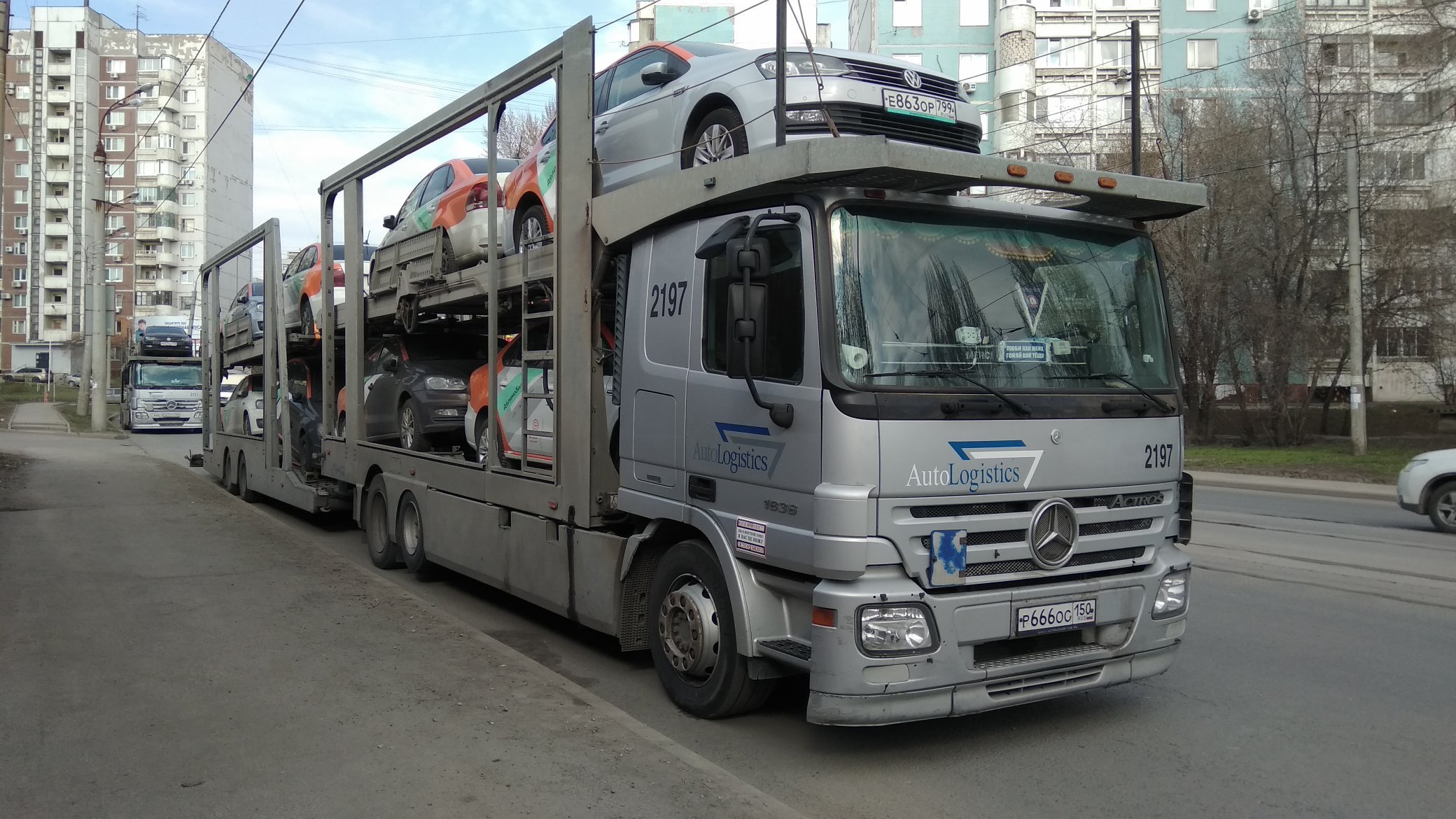 Нам привезли коронавирусные машины? В Самару пригнали почти 500 автомобилей  каршеринга - KP.RU